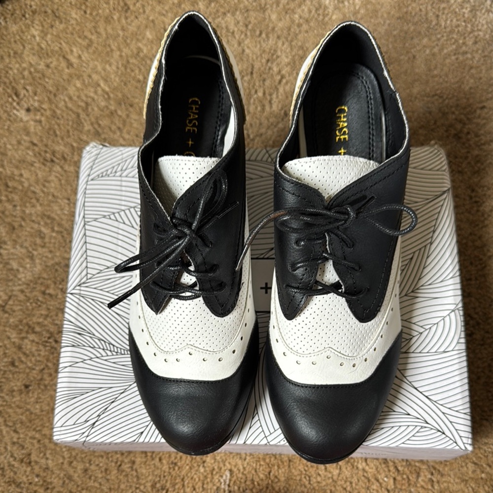 Chase + Chloe Two-Tone Black and White Oxford Flats